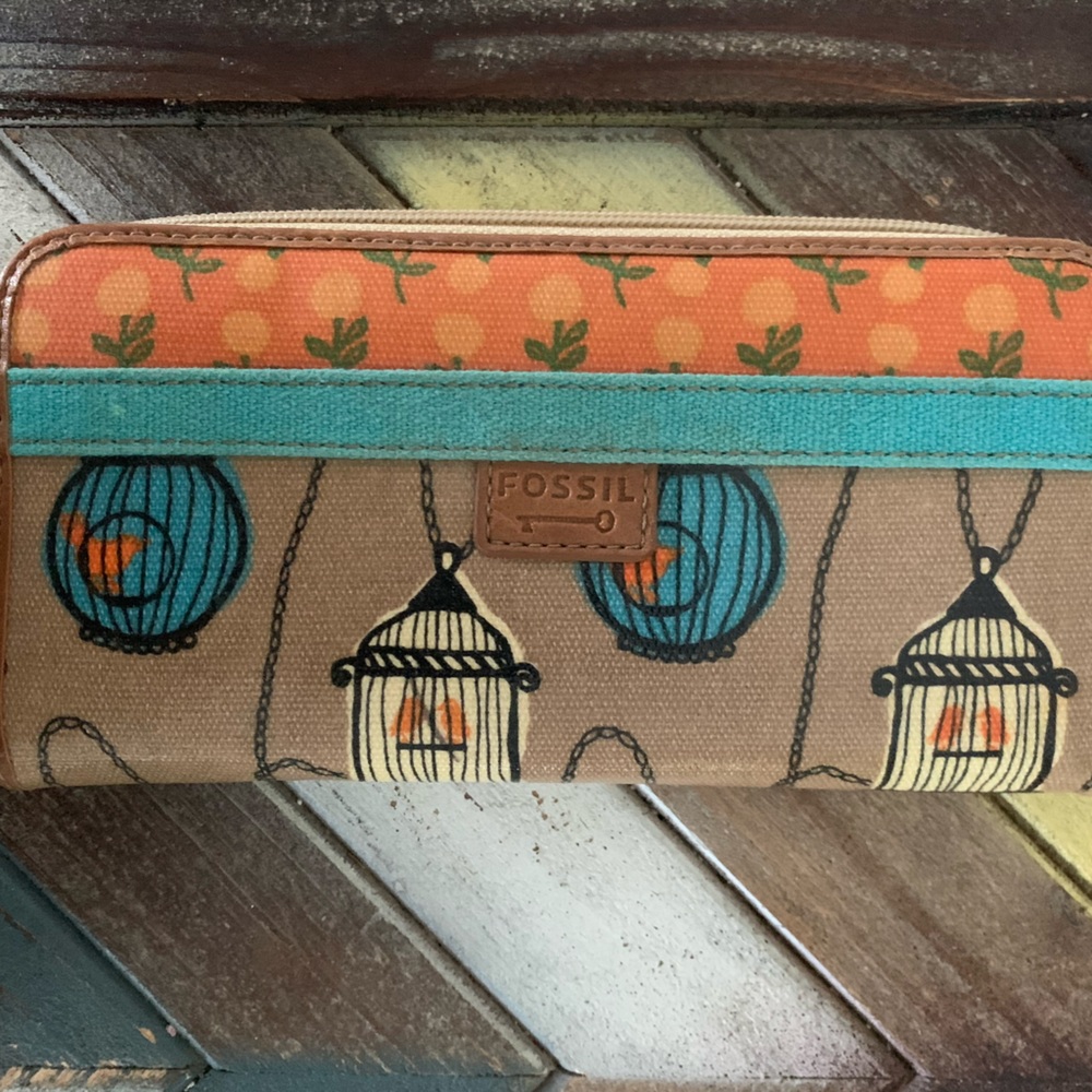 FOSSIL Wallet